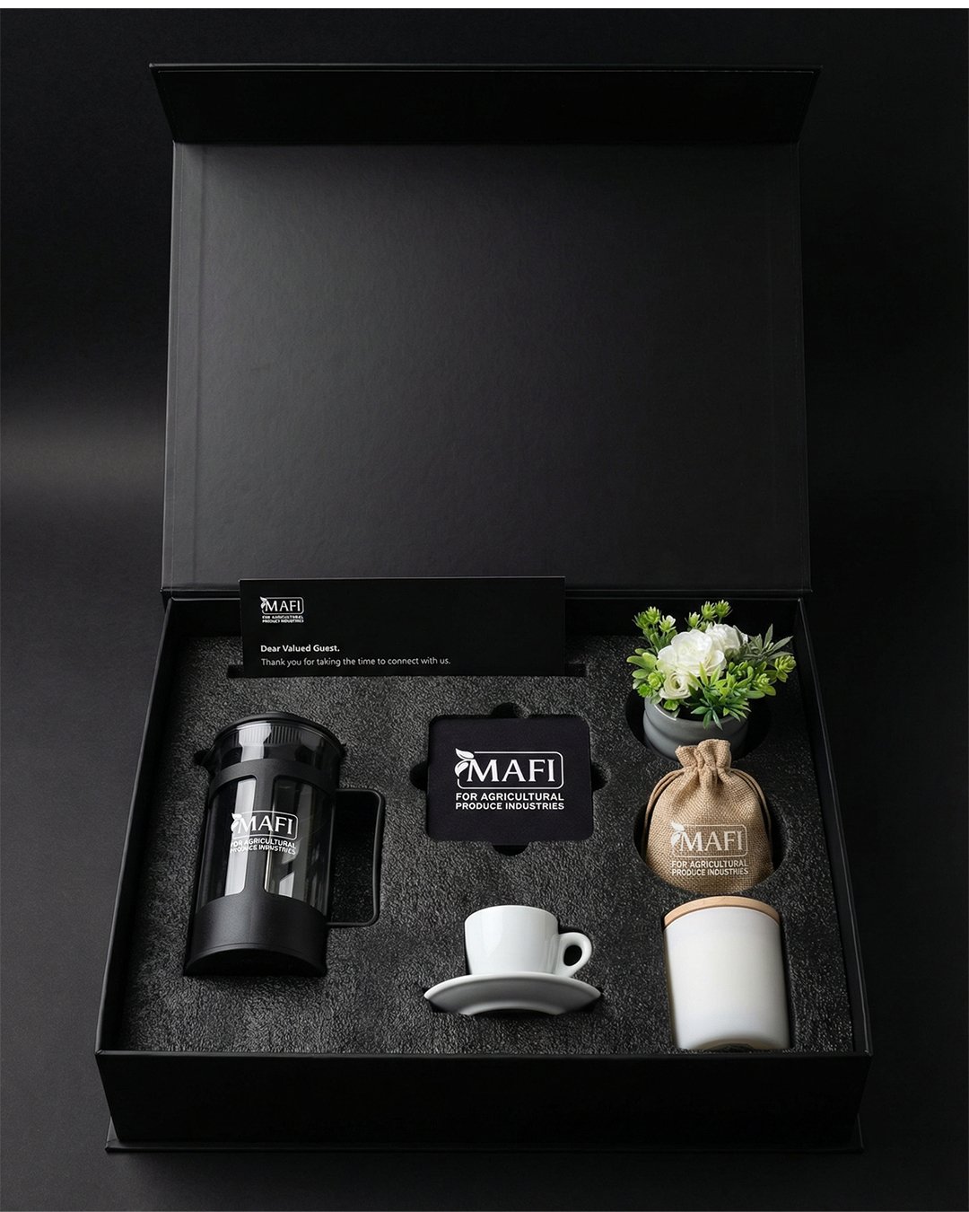 Corporate gift box with branded accessories — The Box Concept
